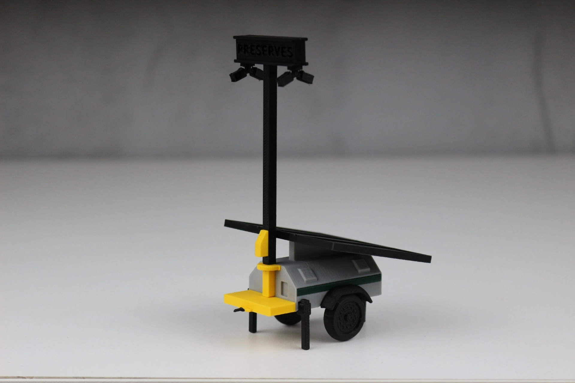 Miniatura — Torre de Iluminação Solar - imagem 1